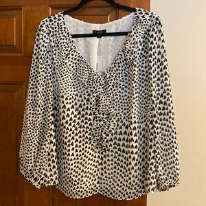 JCrew Never Worn white top w black hearts. Size xl. Perfect for Valentine’s Day!